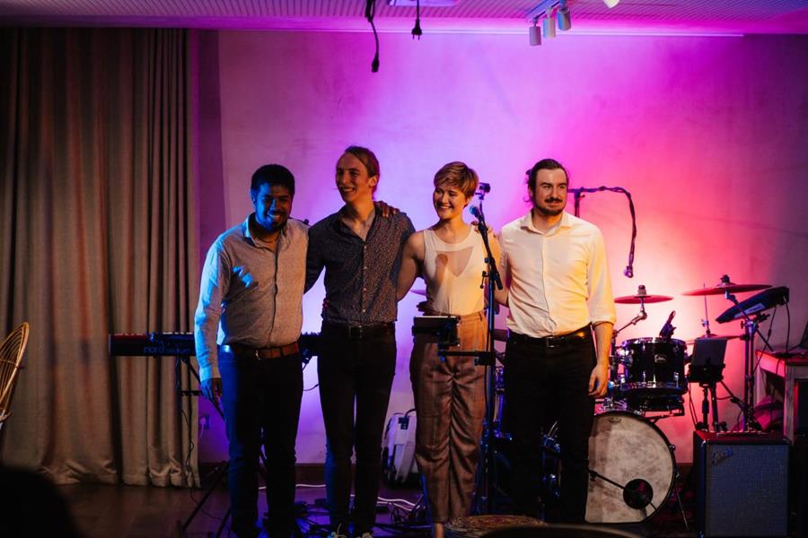 Les Mains Dans les Poches en concert au Beau Site